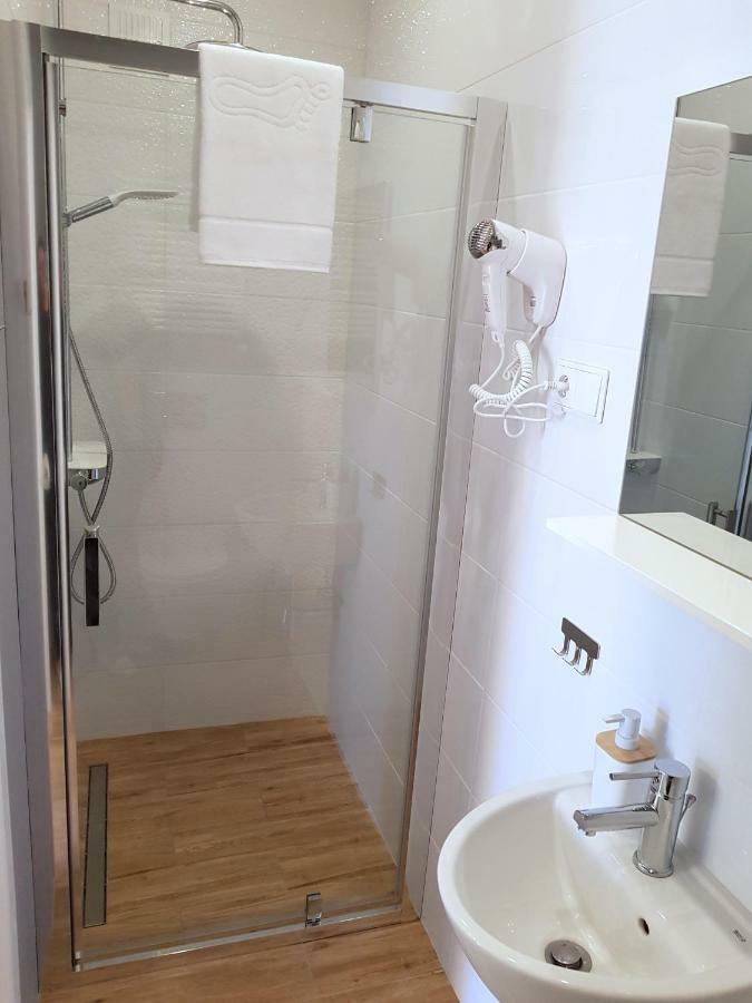 Apartamenty Metro Targowek Varšava Exteriér fotografie